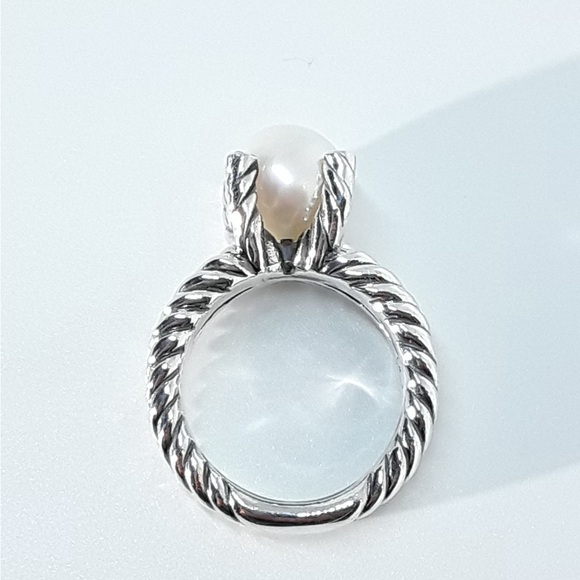 David Yurman Sterling Silver Pearl Ring - Picture 6 of 7
